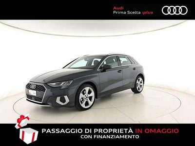Grigio manhattan metallizzato Usata 2022 Audi A3 Advanced Berlina | 24.200 € (Buon prezzo)