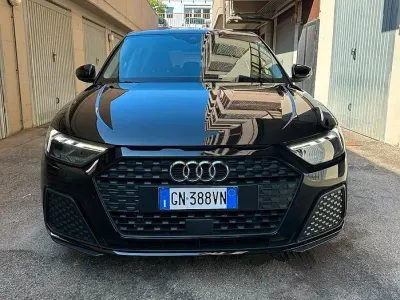Usata Audi A1 Sportback Business 95 CV (69 kW) 2023 Nero Utilitaria