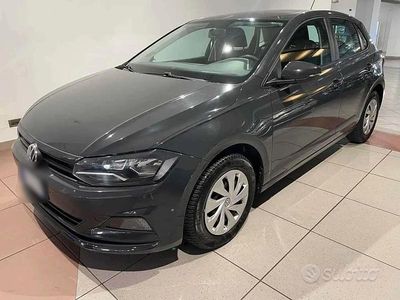 Usata VW Polo Trendline 80 CV (58 kW) 2018 Grigio Utilitaria