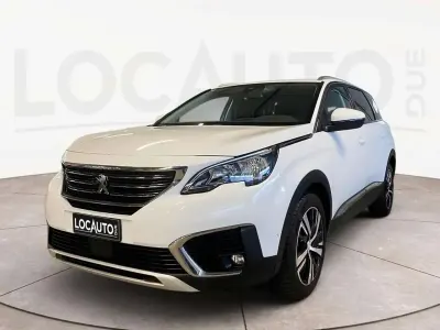 Usata Peugeot 5008 Allure 131 CV (96 kW) 2020 Bianco SUV