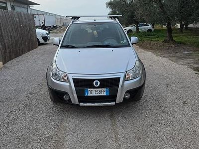 Usata Fiat Sedici 120 CV (88 kW) 2006 Grigio SUV