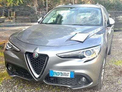 Usata Alfa Romeo Stelvio 190 CV (139 kW) 2020 Grigio SUV