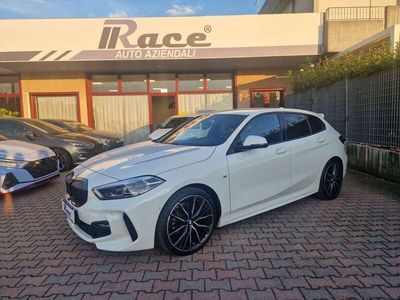 Usata BMW 118 M Sport 140 CV (102 kW) 2022 Bianco Utilitaria