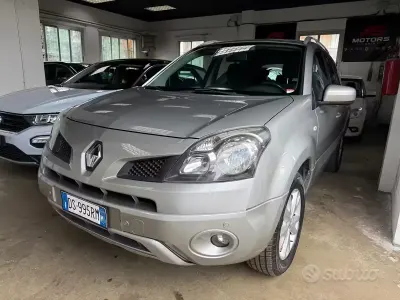 Begagnad Renault Koleos Bose Edition 150 HK (110 kW) 2009 Grå SUV