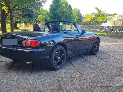 Usata Mazda MX5 Inclusive 146 CV (107 kW) 2003 Nero Cabrio