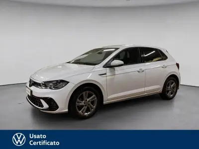 Usata VW Polo R-line 95 CV (69 kW) 2023 Bianco / pastello Utilitaria
