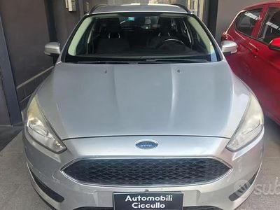 Usata Ford Focus Titanium 120 CV (88 kW) 2016 Grigio Station wagon