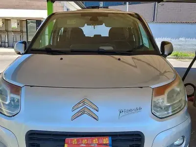 Usata Citroën C3 109 CV (80 kW) 2009 Grigio Berlina