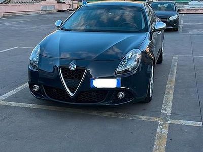 Usata Alfa Romeo Giulietta Distinctive 120 CV (88 kW) 2016 Blu/azzurro Utilitaria