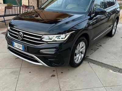 Usata VW Tiguan Allspace R-line 200 CV (147 kW) 2022 Nero SUV