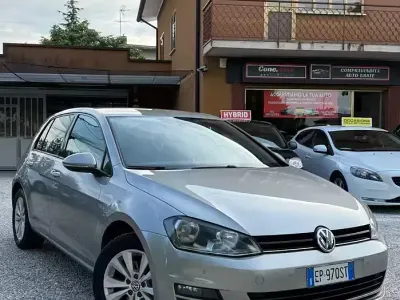 Usata VW Golf VII Comfortline 105 CV (77 kW) 2013 Grigio Berlina