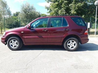 Usata Mercedes ML230 150 CV (110 kW) 1998 Rosso SUV