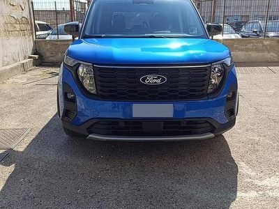 Usata Ford Tourneo Courier Active 125 CV (91 kW) 2024 Blu Monovolume