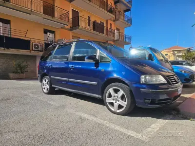 Usata VW Sharan 140 CV (102 kW) 2006 Blu Monovolume