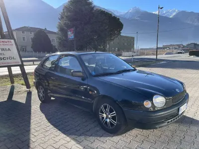 Usata Toyota Corolla 86 CV (63 kW) 1999 Coupé