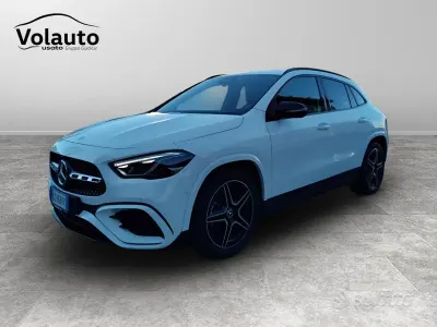 Käytetty Mercedes GLA200 Advanced Plus 150 HP (110 kW) 2024 Valkoinen Katumaasturi