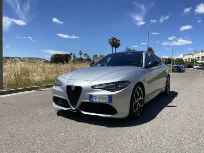 Usata Alfa Romeo Giulia Tech Edition 190 CV (139 kW) 2019 Grigio Berlina
