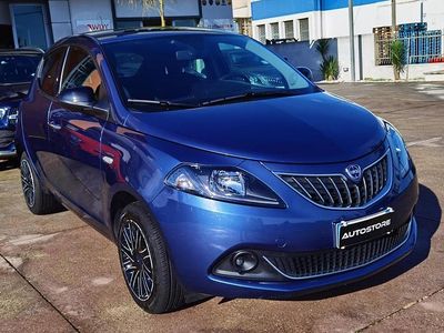 Usata Lancia Ypsilon Gold 69 CV (50 kW) 2022 Blu Utilitaria