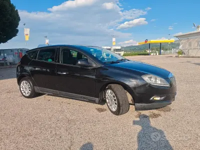 Usata Lancia Delta 120 CV (88 kW) 2009 Nero Utilitaria