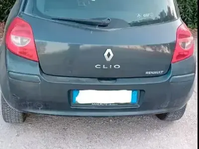 Usata Renault Clio II 85 CV (62 kW) 2005 Berlina