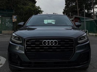 Begagnad Audi Q2 S-Line 2018 Grå SUV