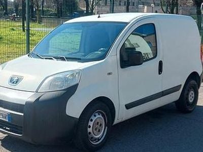 Usata Peugeot Bipper 75 CV (55 kW) 2010 Bianco Monovolume