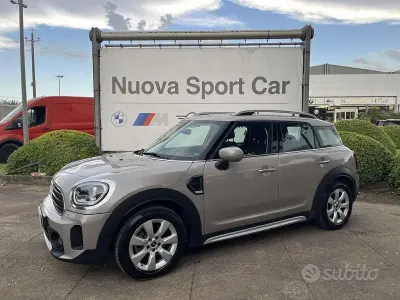 Usata Mini One Countryman Business 102 CV (75 kW) 2021 Grigio SUV