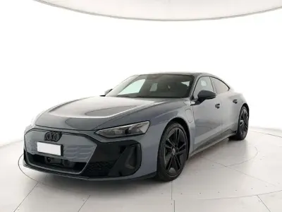 Nuova Audi e-tron GT quattro Comfort 369 kW (503 CV) 2025 Grigio kemora metallizzato Berlina
