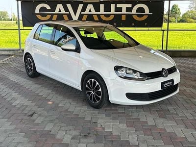 Second-hand VW Golf VII Comfortline 105 CP (77 kW) 2013 Alb Berlinǎ