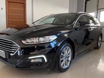 Occasion Ford Mondeo Business Edition 140 ch (102 kW) 2022 Noir Break
