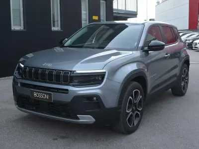 Käytetty Jeep Avenger Summit 101 HP (74 kW) 2025 Harmaa Katumaasturi