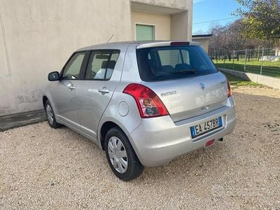 Usata Suzuki Swift 2010 Grigio Utilitaria