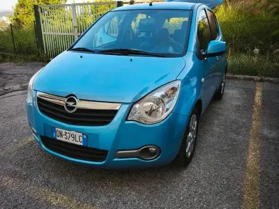 Usata Opel Agila 86 CV (63 kW) 2009 Bluazzurro Utilitaria