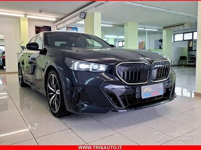 Usata BMW 520 M Sport 197 CV (144 kW) 2025 Blu Berlina