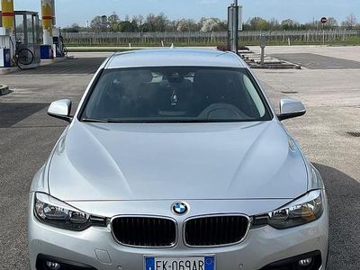 Usata BMW 318 Advantage 150 CV (110 kW) 2017 Grigio Station wagon