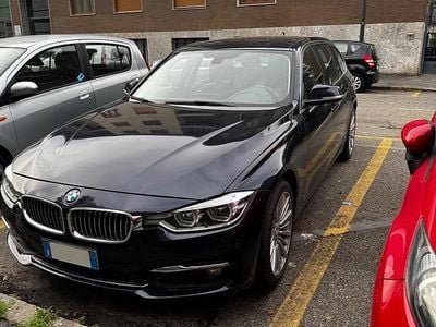 Usata BMW 320 Luxury Line 190 CV (139 kW) 2016 Blu Station wagon