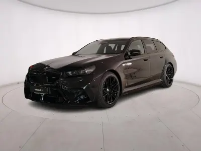 Nuova BMW M5 Comfort Edition 584 CV (429 kW) 2026 Nero Station wagon