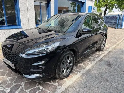 Begagnad Ford Kuga ST-Line X 120 HK (88 kW) 2023 Svart SUV