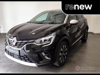 Usata Renault Captur Techno 91 CV (66 kW) 2024 Grigio SUV