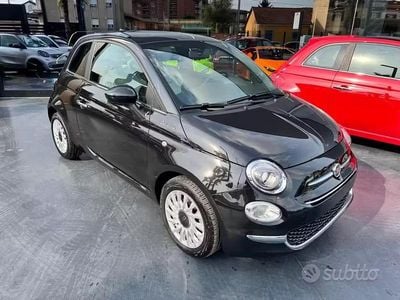 Usata Fiat 500 Dolcevita 70 CV (51 kW) 2023 Nero metallizzato Utilitaria