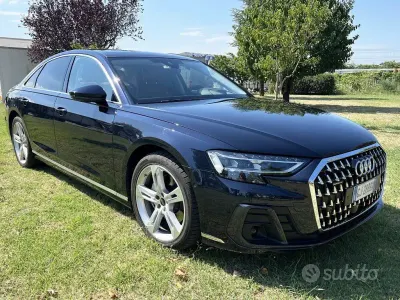 Usata Audi A8 Comfort 286 CV (210 kW) 2022 Bluazzurro Berlina