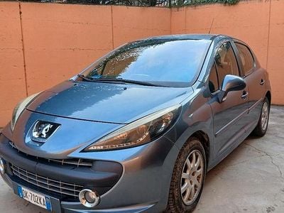 Usata Peugeot 207 70 CV (51 kW) 2008 Grigio Berlina