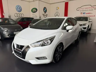 Usata Nissan Micra Tekna 90 CV (66 kW) 2017 Bianco Utilitaria