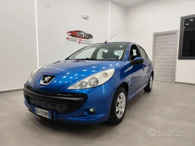 Usata Peugeot 206+ 68 CV (50 kW) 2010 Bluazzurro Utilitaria