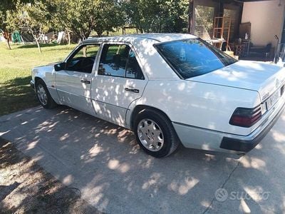 Usata Mercedes 250 1993 Berlina