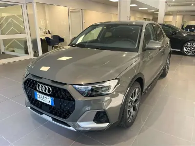Usata Audi A1 150 CV (110 kW) 2023 Grigio SUV