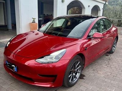 Usata Tesla Model 3 Standard Range 208 kW (283 CV) 2021 Rosso Berlina