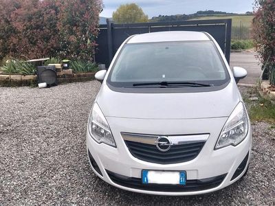 Usata Opel Meriva 95 CV (69 kW) 2013 Bianco Monovolume