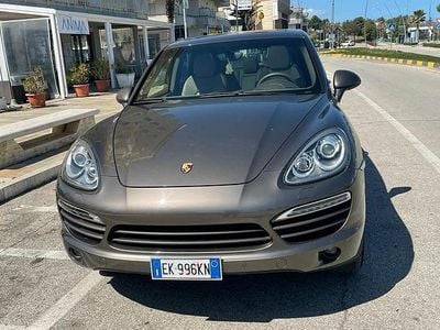 Usata Porsche Cayenne 245 CV (180 kW) 2012 Marrone SUV