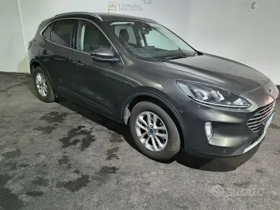 Usata Ford Kuga 120 CV (88 kW) 2020 Grigio SUV